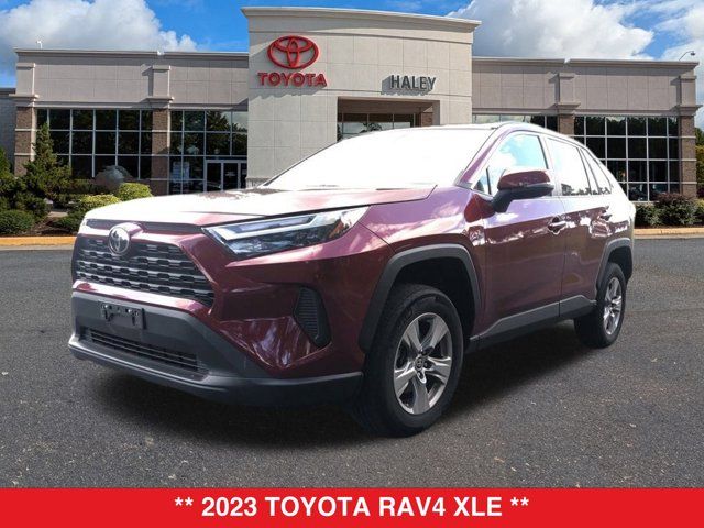 2023 Toyota RAV4 XLE