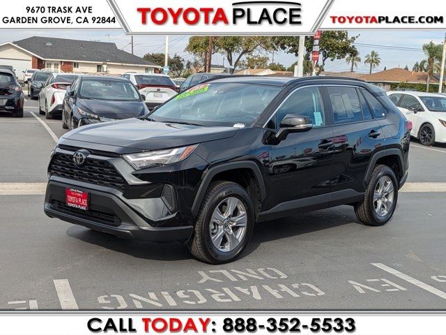 2023 Toyota RAV4 XLE