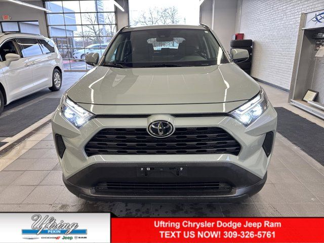 2023 Toyota RAV4 XLE