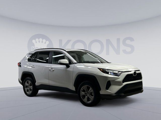2023 Toyota RAV4 XLE