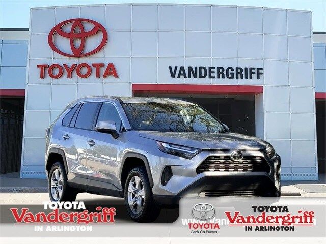 2023 Toyota RAV4 XLE