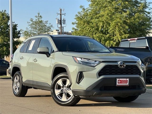 2023 Toyota RAV4 XLE