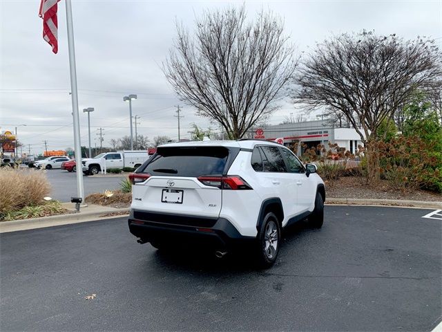 2023 Toyota RAV4 XLE