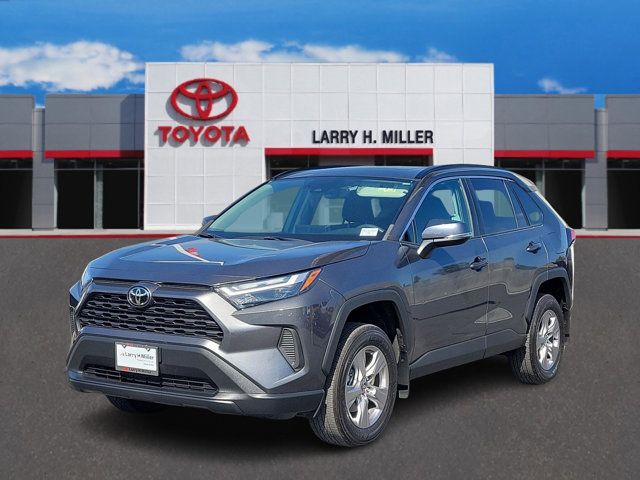 2023 Toyota RAV4 XLE