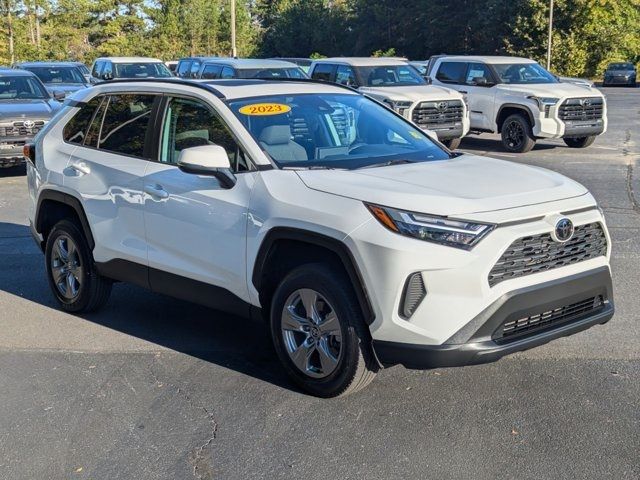 2023 Toyota RAV4 XLE