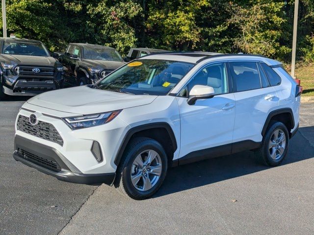 2023 Toyota RAV4 XLE