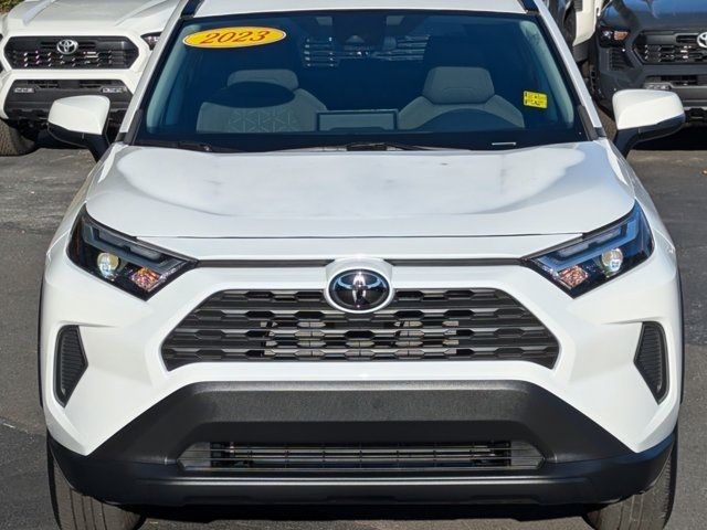 2023 Toyota RAV4 XLE