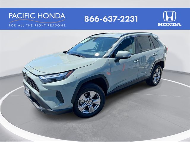 2023 Toyota RAV4 XLE