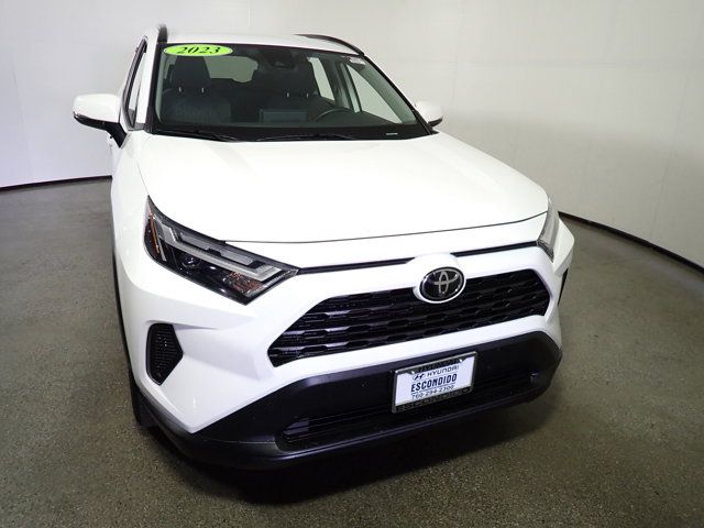 2023 Toyota RAV4 XLE