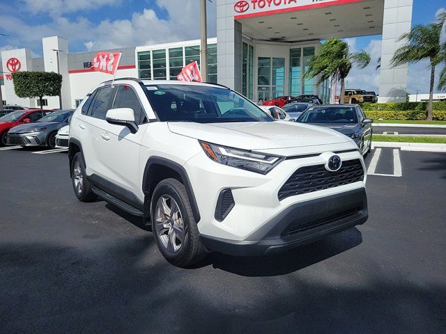 2023 Toyota RAV4 XLE