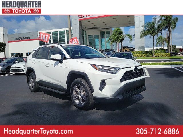 2023 Toyota RAV4 XLE