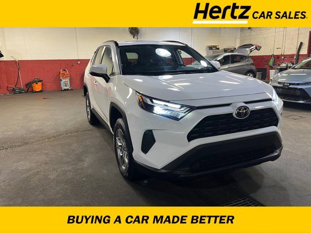 2023 Toyota RAV4 XLE