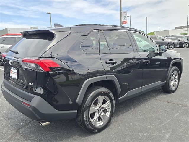 2023 Toyota RAV4 XLE