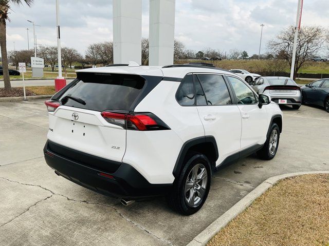 2023 Toyota RAV4 XLE