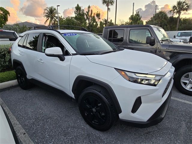 2023 Toyota RAV4 XLE