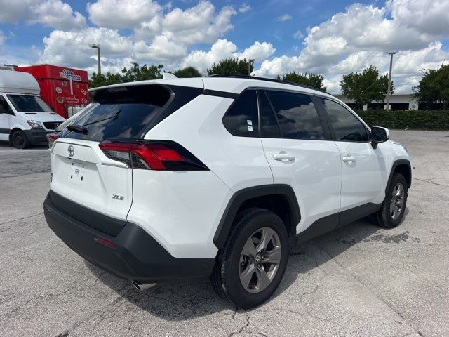 2023 Toyota RAV4 XLE