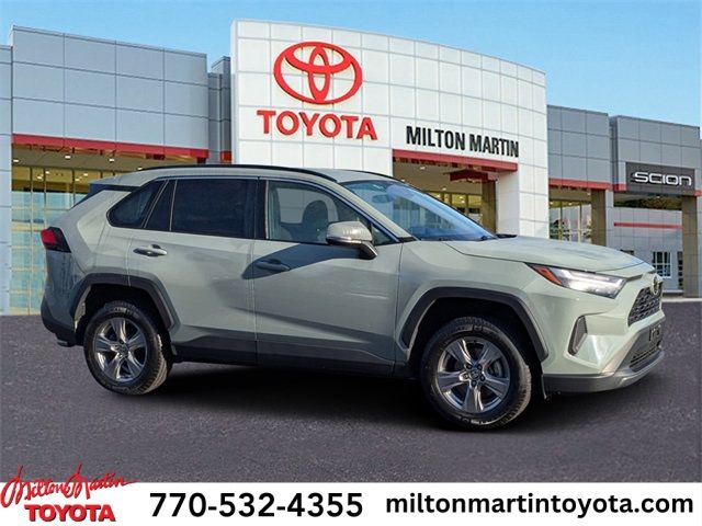 2023 Toyota RAV4 XLE