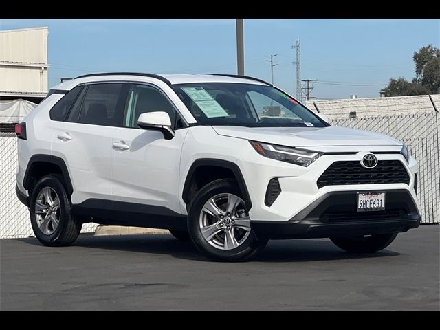 2023 Toyota RAV4 XLE