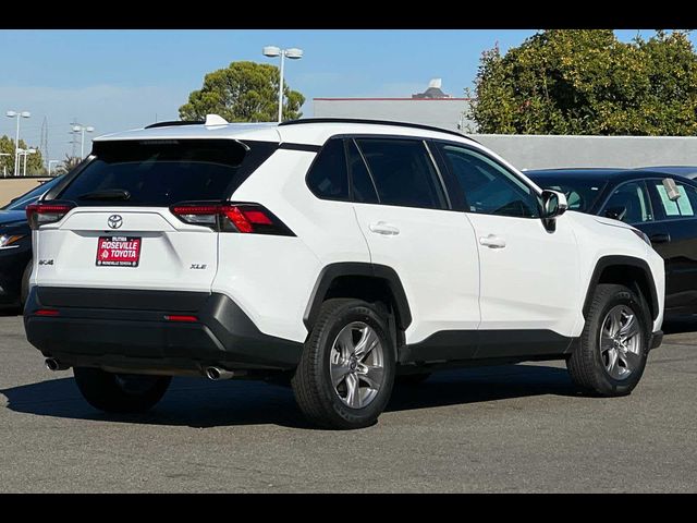 2023 Toyota RAV4 XLE