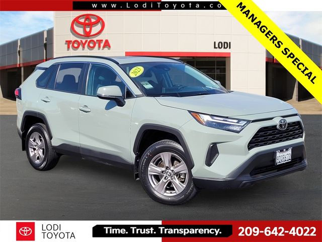 2023 Toyota RAV4 XLE