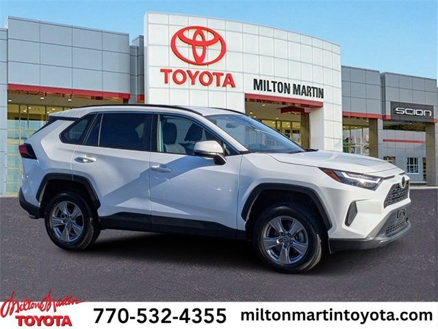 2023 Toyota RAV4 XLE