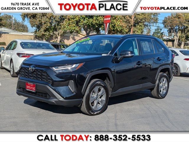 2023 Toyota RAV4 XLE