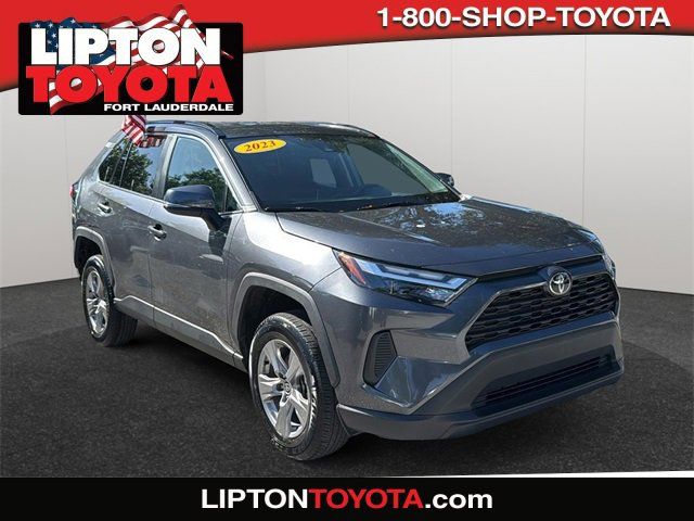 2023 Toyota RAV4 XLE