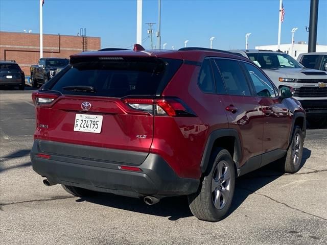 2023 Toyota RAV4 XLE