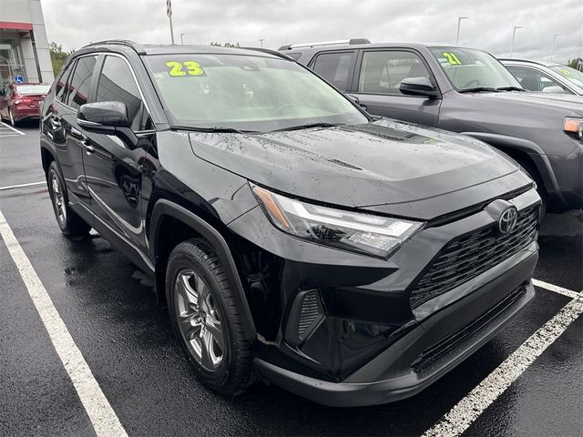 2023 Toyota RAV4 XLE