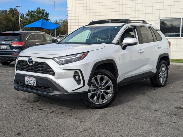 2023 Toyota RAV4 XLE Premium