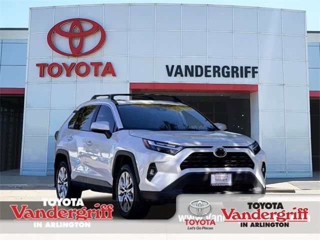 2023 Toyota RAV4 XLE Premium