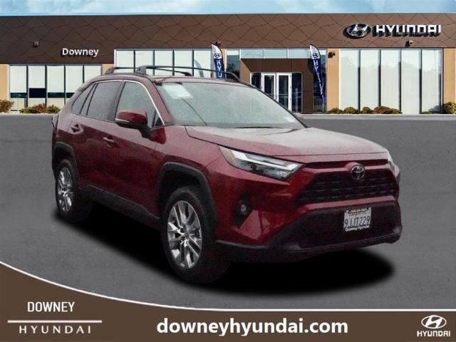 2023 Toyota RAV4 XLE Premium