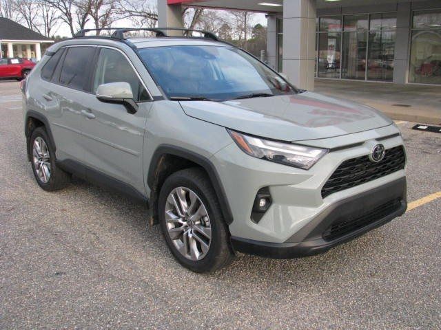 2023 Toyota RAV4 XLE Premium