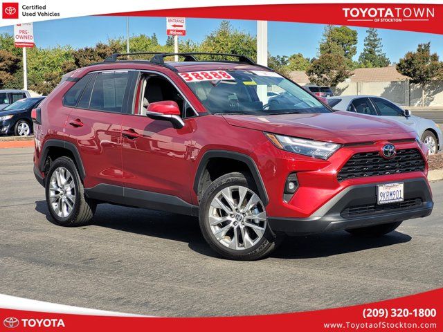 2023 Toyota RAV4 XLE Premium