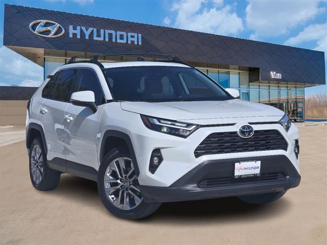 2023 Toyota RAV4 XLE Premium