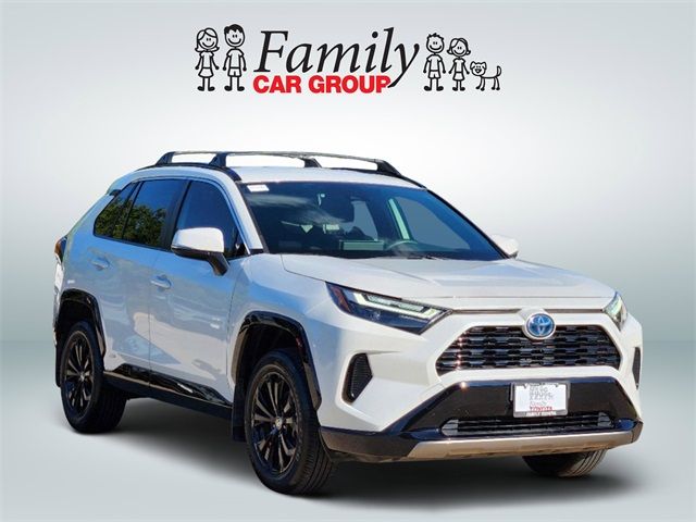 2023 Toyota RAV4 Hybrid SE