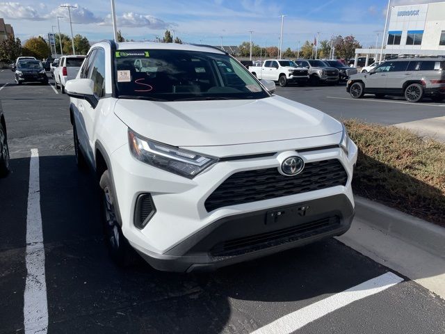 2023 Toyota RAV4 Hybrid LE