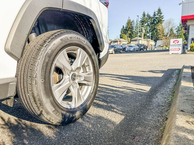 2023 Toyota RAV4 Hybrid LE