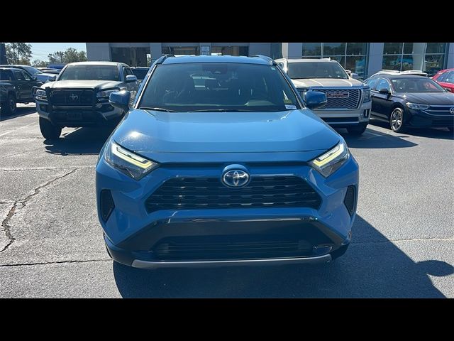 2023 Toyota RAV4 Hybrid SE