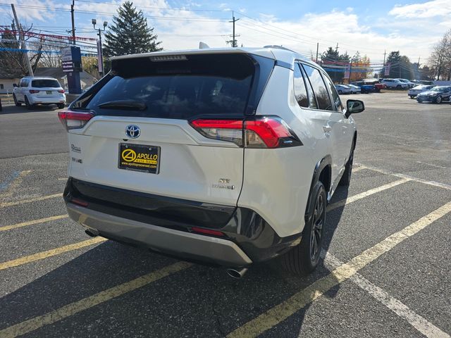 2023 Toyota RAV4 Hybrid SE