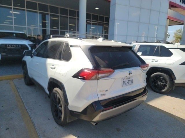 2023 Toyota RAV4 Hybrid SE