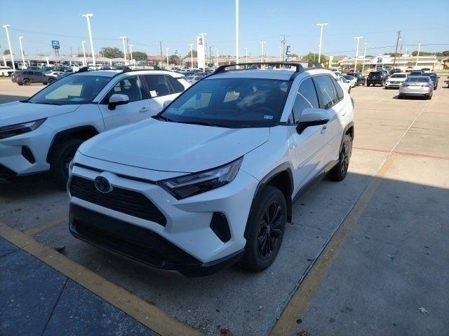 2023 Toyota RAV4 Hybrid SE