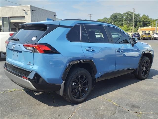 2023 Toyota RAV4 Hybrid SE