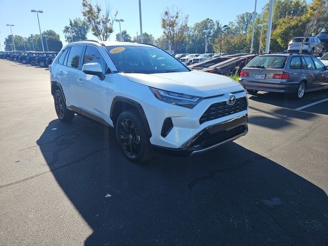 2023 Toyota RAV4 Hybrid SE