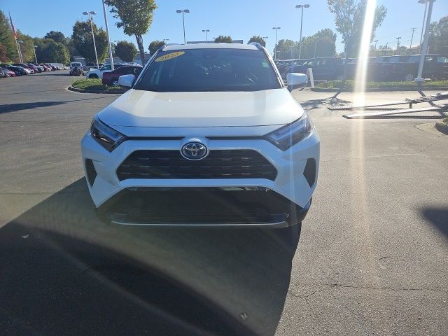 2023 Toyota RAV4 Hybrid SE