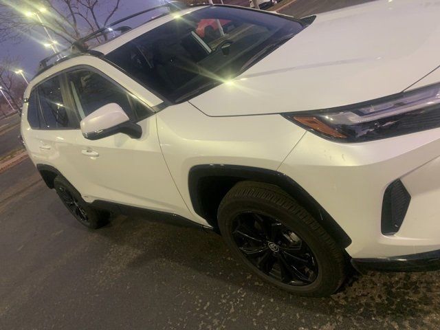 2023 Toyota RAV4 Hybrid SE