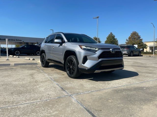 2023 Toyota RAV4 Hybrid SE