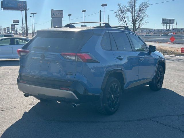 2023 Toyota RAV4 Hybrid SE