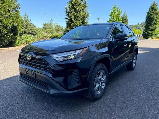 2023 Toyota RAV4 Hybrid XLE