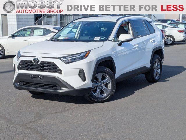 2023 Toyota RAV4 XLE